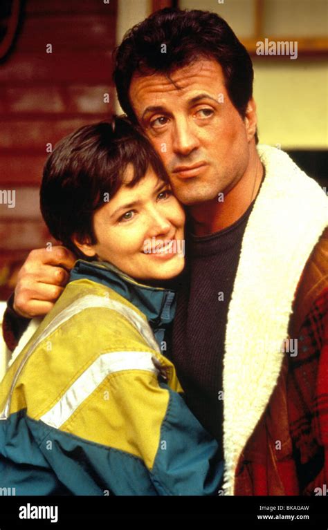 CLIFFHANGER (1993) JANINE TURNER, SYLVESTER STALLONE CLF 039 Stock ...