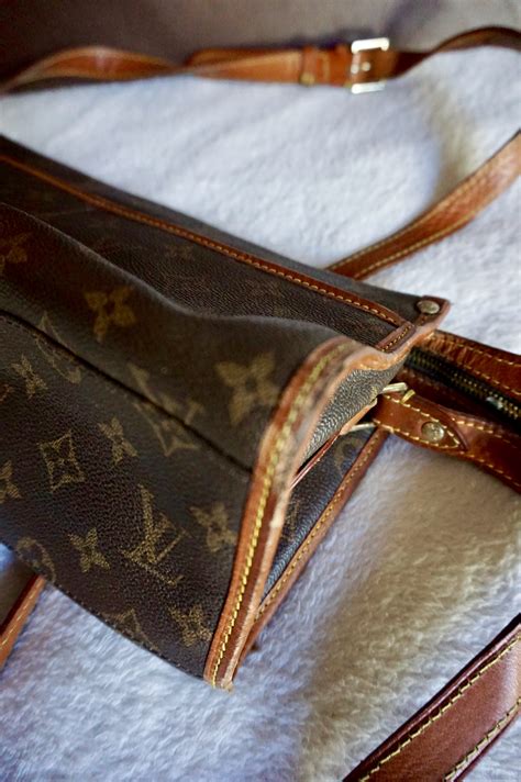 Classic Louis Vuitton Clutch Bag For Men | semashow.com