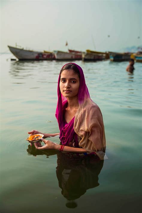 A Photographer Traversed India, Photographing Beautiful Women Across ...