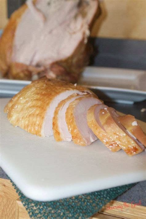 how to cut turkey breast against the grain - DeKookGuide