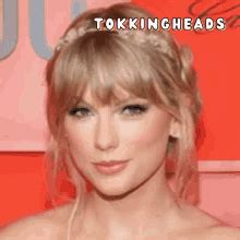 Taylor Swift Laughing GIFs | Tenor