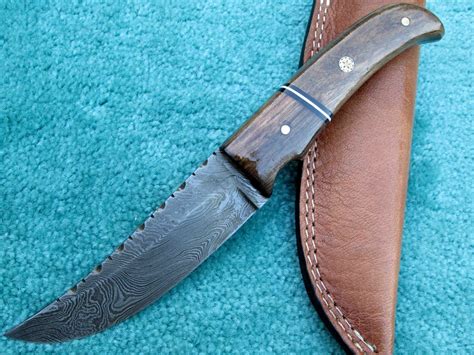 DAMASCUS HUNTING KNIVES - World Class Hunting & Sporting Knives