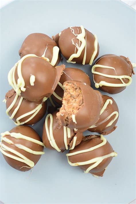 Tim Tam Balls | Recipe | Snacks, Fun desserts, Chocolate recipes