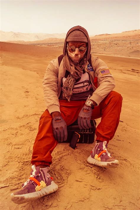 They said the Space Hippie was inspired by life on Mars. So I took it to Mars for some fit pics ...