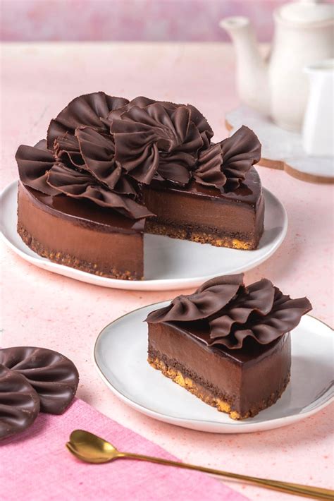 Order Chocolate Mousse Cake Online at Best Prices in India | Theobroma