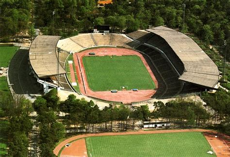 Stadien und Non-League Grounds in Hessen