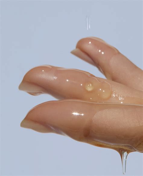 Beyond Cleansing: 7 Unique Ways to Utilize Oil Cleansers – KraveBeauty