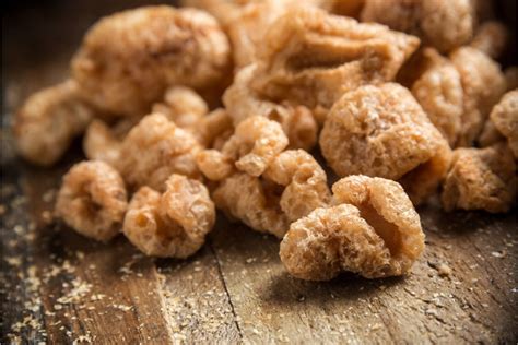 Chicharon Vs. Chicharrones – What’s The Difference?