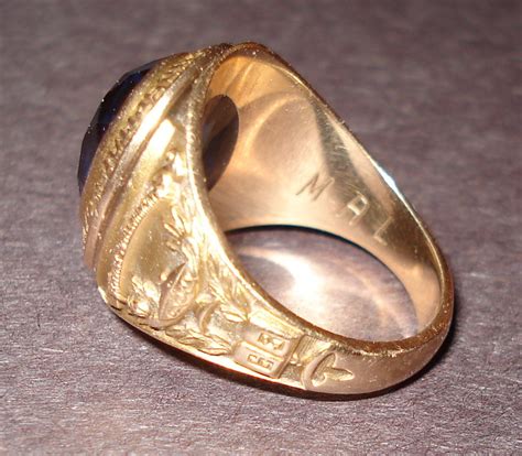 Mom's nursing school ring | You can see the '63' on this sid… | Flickr