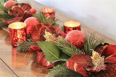 Easy DIY Christmas Centerpieces For Festive Holiday Tables