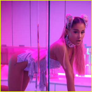 Ariana Grande Drops ’7 Rings’ Music Video – Watch Now! | Ariana Grande, Music, Music Video ...