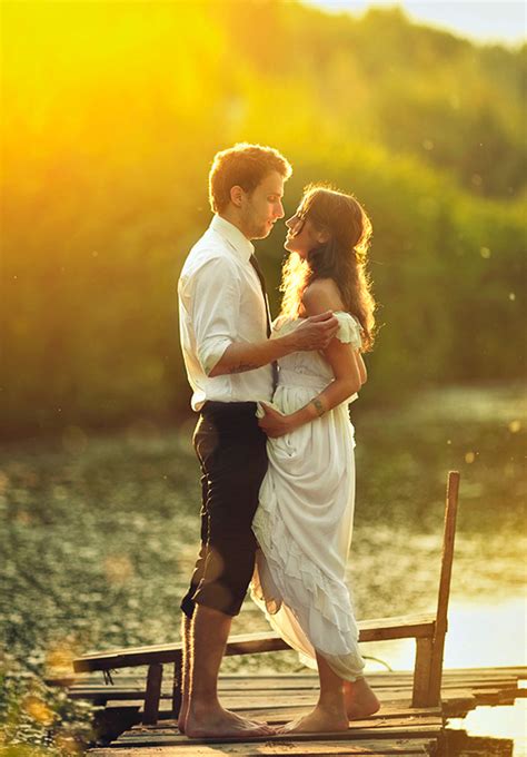 26 Heart Melting Romantic Engagement Photos - Praise Wedding