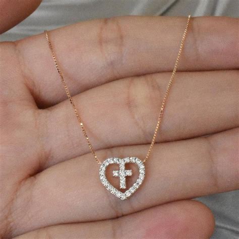 18k Gold Heart Cross Diamond Necklace Valentine Jewelry For Sale at 1stDibs