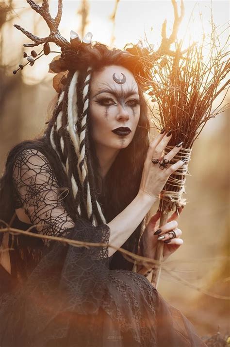 gothicandamazing: “ Model, style, MUA: Model Kassie Lanfire Poto: Lina Aster, photography and ...