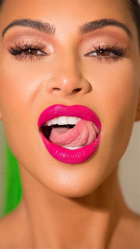 Kim Kardashian Beautiful Lips, Tongues, Girl Tongue, Kim Kardashian Makeup, Kardashian Style ...