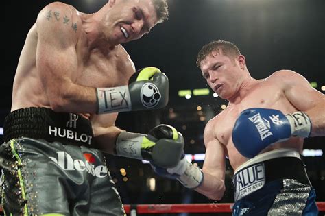 Results: Canelo Alvarez stops Liam Smith in 9th round - ProBoxing-Fans.com