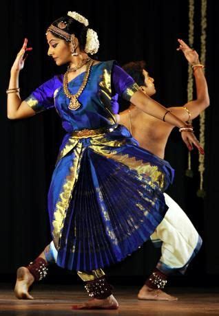 bharatanatyam kalakshetra - Google Search | Indian classical dance, Indian dance, Bharatanatyam ...