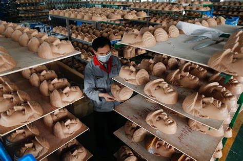 This Chinese Mask Factory Is Betting on a Trump Victory - Saigoneer