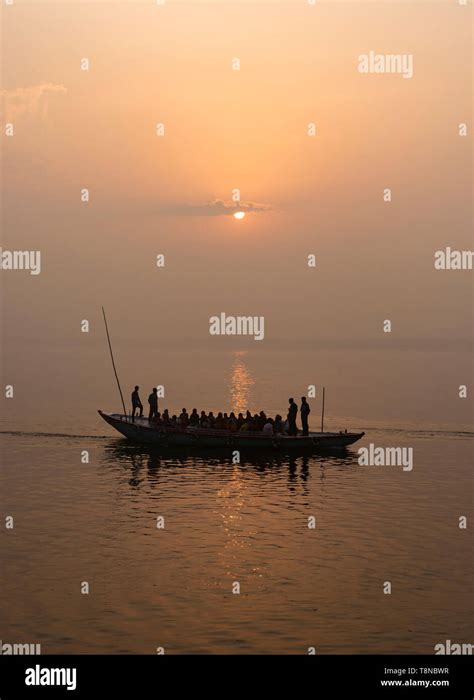 Sunrise over River Ganges, Varanasi, India Stock Photo - Alamy