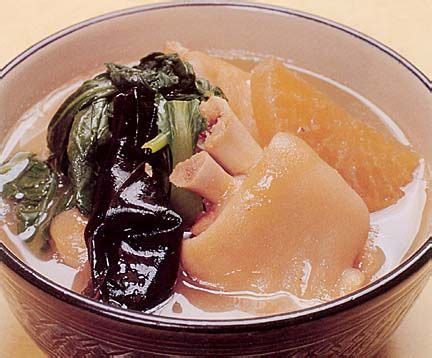 Pig's Feet soup /Ashitibichi, in Okinawan, is a warm, soul-satisfying, comfort food, considered ...