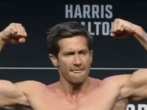 Jake Gyllenhaal surprises crowd with bulked-up appearance at UFC 285 weigh-in