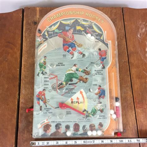 Fitfab: Vintage Table Top Hockey Game