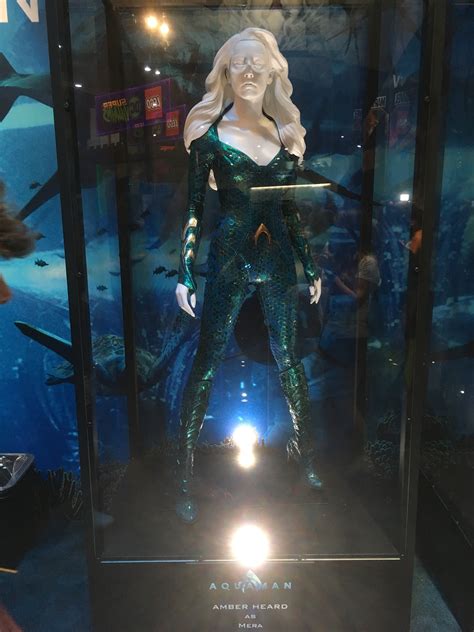 Aquaman-Mera-Costume-DC-Booth – Fanboy Planet