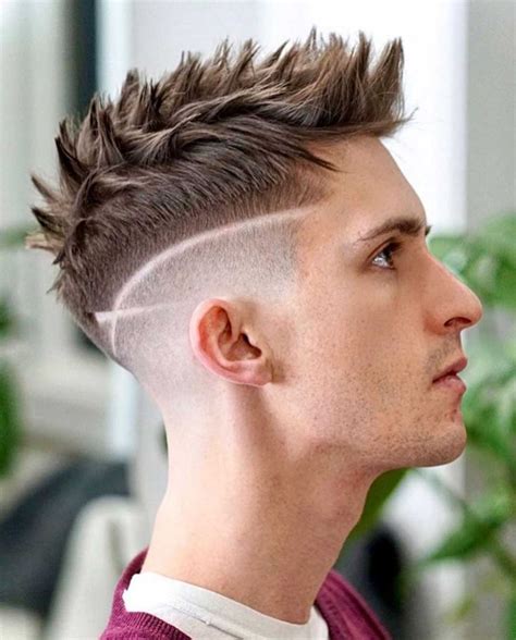 25 Best Faux Hawk Hairstyles (Fohawk) For Men In 2021 | Fohawk haircut fade, Faux hawk ...