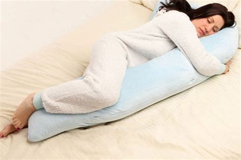 Snuggle Up L-shaped Pregnancy Pillow - Pregnancy pillows - Pregnancy - MadeForMums
