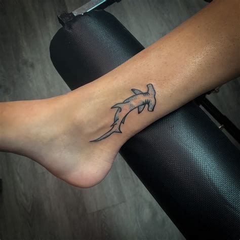 Hammerhead Shark Tattoo, Shark Tattoos, Foot Tattoos, Forearm Tattoos, Body Art Tattoos, Ocean ...