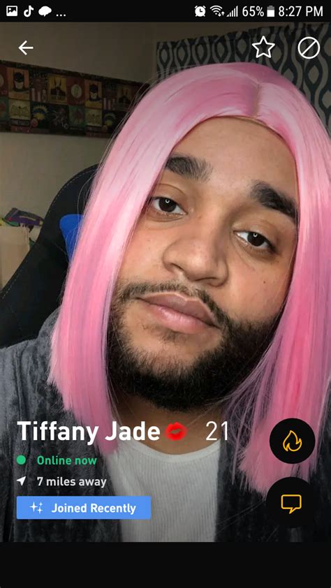 So I'm on Grindr and I found the "daddy chill" guy! Lol : r/lolgrindr