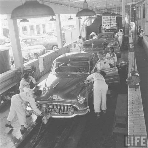 Photography: A Car Wash Beauty Pageant in 1951 | Car wash, Car wash business, Vintage car wash