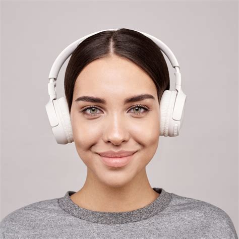 8 Multiple Wireless Headphones to Connect with Any TV 2020 - OrganicCitySounds