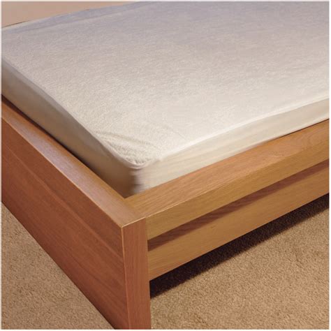 Anti-Allergenic Waterproof Mattress Protector - Bann Mobility