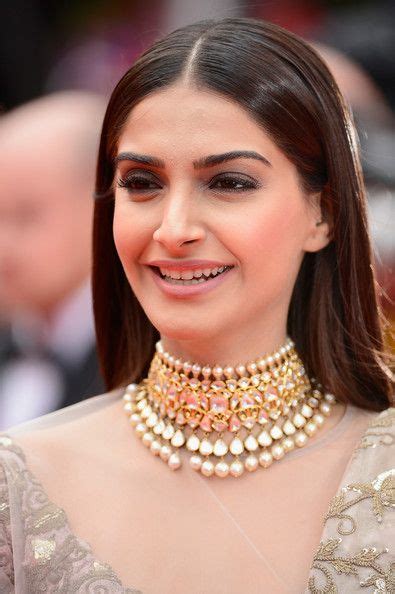 Sonam Kapoor Photostream | Long hair styles, Sonam kapoor, Indian ...