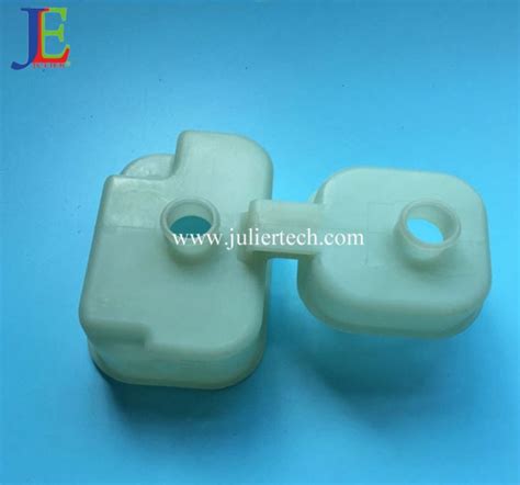 PA66 GF30 Car Parts Plastic Injection Molding Manufacturers and ...