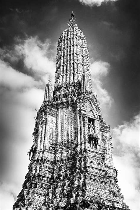 Wat Arun stock image. Image of holy, architecture, ancient - 23330767