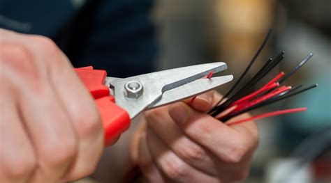 A Guide on How to Cut Wire Without Cutters | TRADESAFE