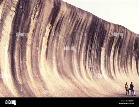 Wave rock Hyden Western Australia Stock Photo - Alamy