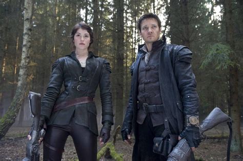 Gemma Arterton and Jeremy Renner in Hansel and Gretel: Witch Hunters - HeyUGuys