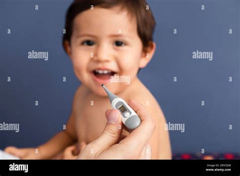 Mercury thermometer cutout hi-res stock photography and images - Alamy