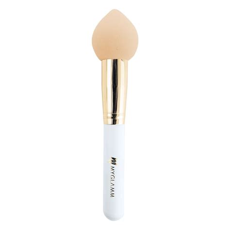 Buy Beauty Blender Makeup Brush Online in India | MyGlamm