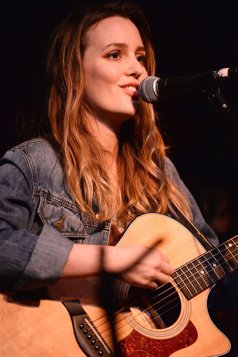 Leighton Meester singing The Cardigans cover Lovefool (& LYRICS ...