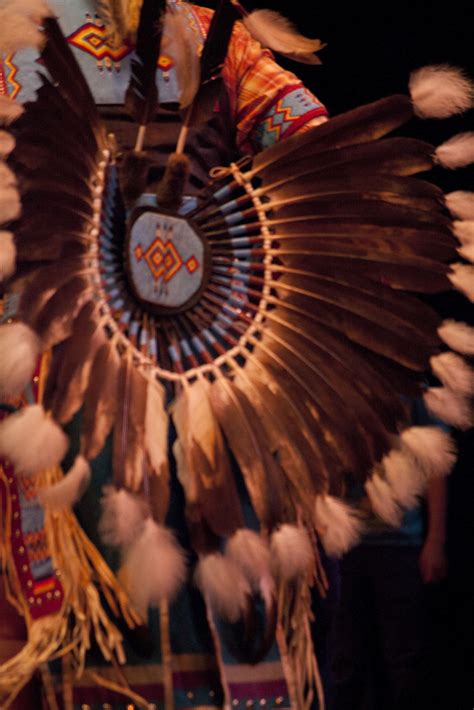 curving back: Meskwaki dancers