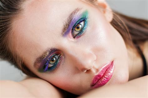 Le maquillage disco : adoptez le makeup des années 70