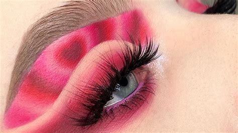 9 Ways to Wear Heart Makeup on Valentine's Day | Allure