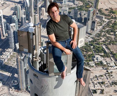 eShowBiz: Tom Cruise Sitting On Top Of The Burj Khalifa