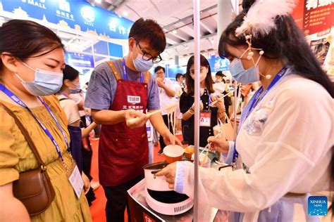 19th China-ASEAN Expo kicks off in Nanning (15) - People's Daily Online