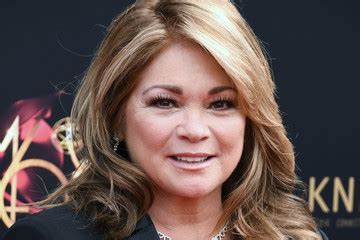 Valerie Bertinelli Net Worth (Updated 2024) Age, Height, Bio...