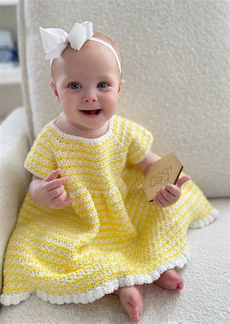 Crochet Houndstooth Baby Dress - Daisy Farm Crafts